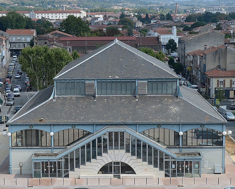 Le marché couvert de l’Albinque Le marché couvert de l’Albinque