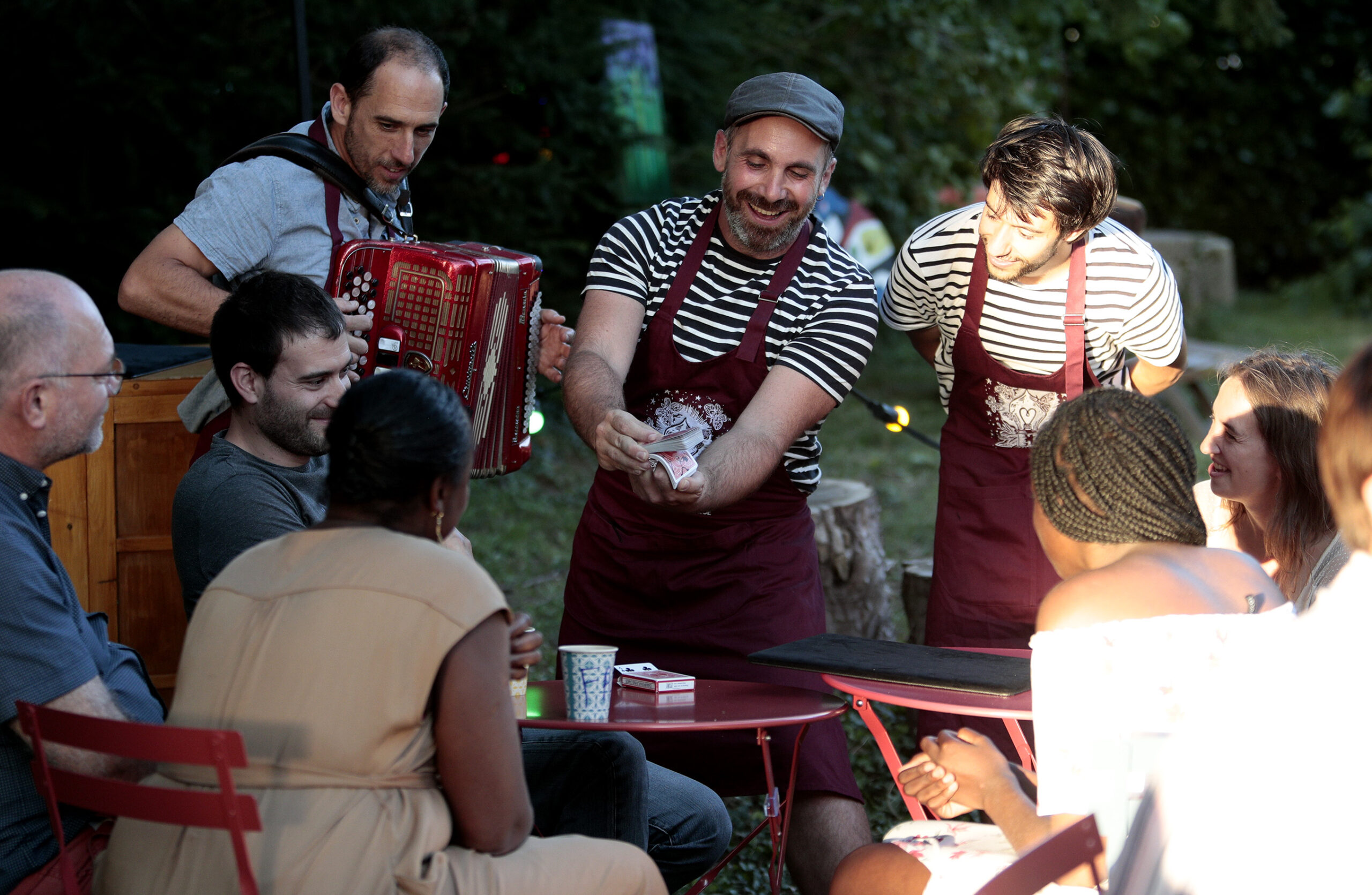 lrc_-_la_guinguette_magique_c_benoit_felace.jpg lrc_-_la_guinguette_magique_c_benoit_felace.jpg